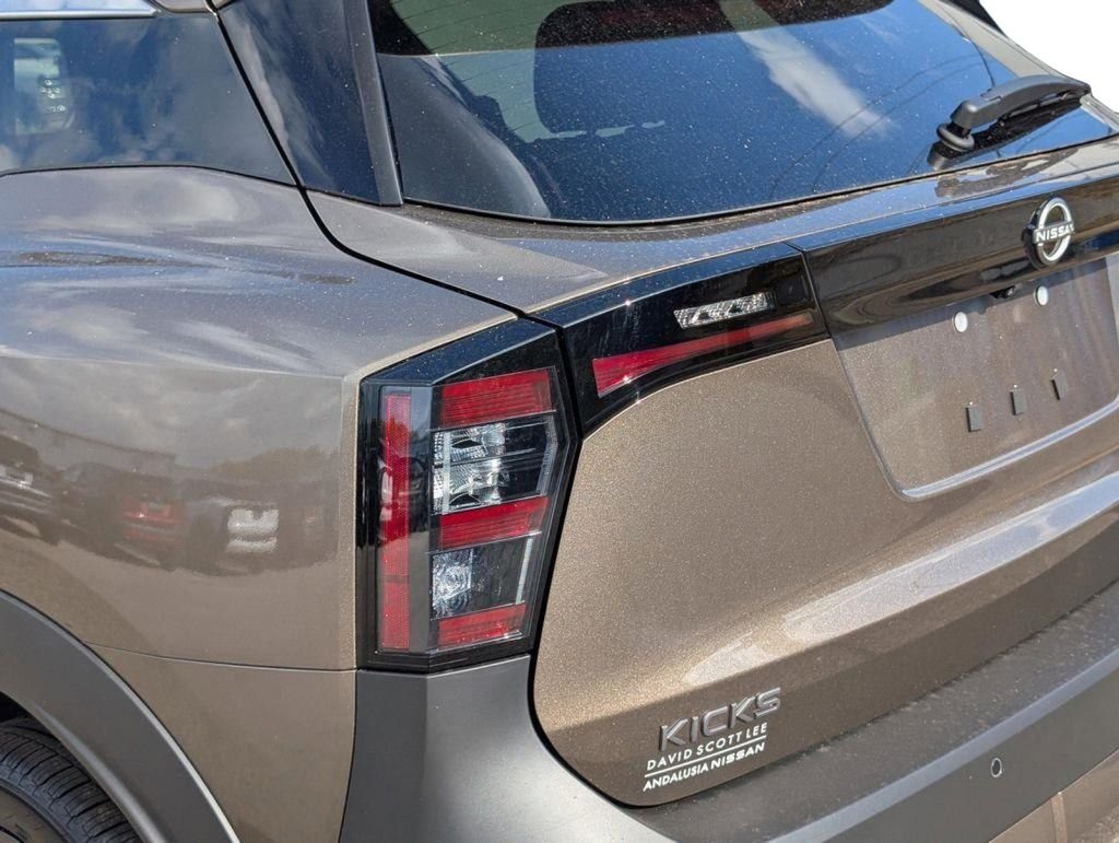 2026 Nissan KICKS SR - Photo 11