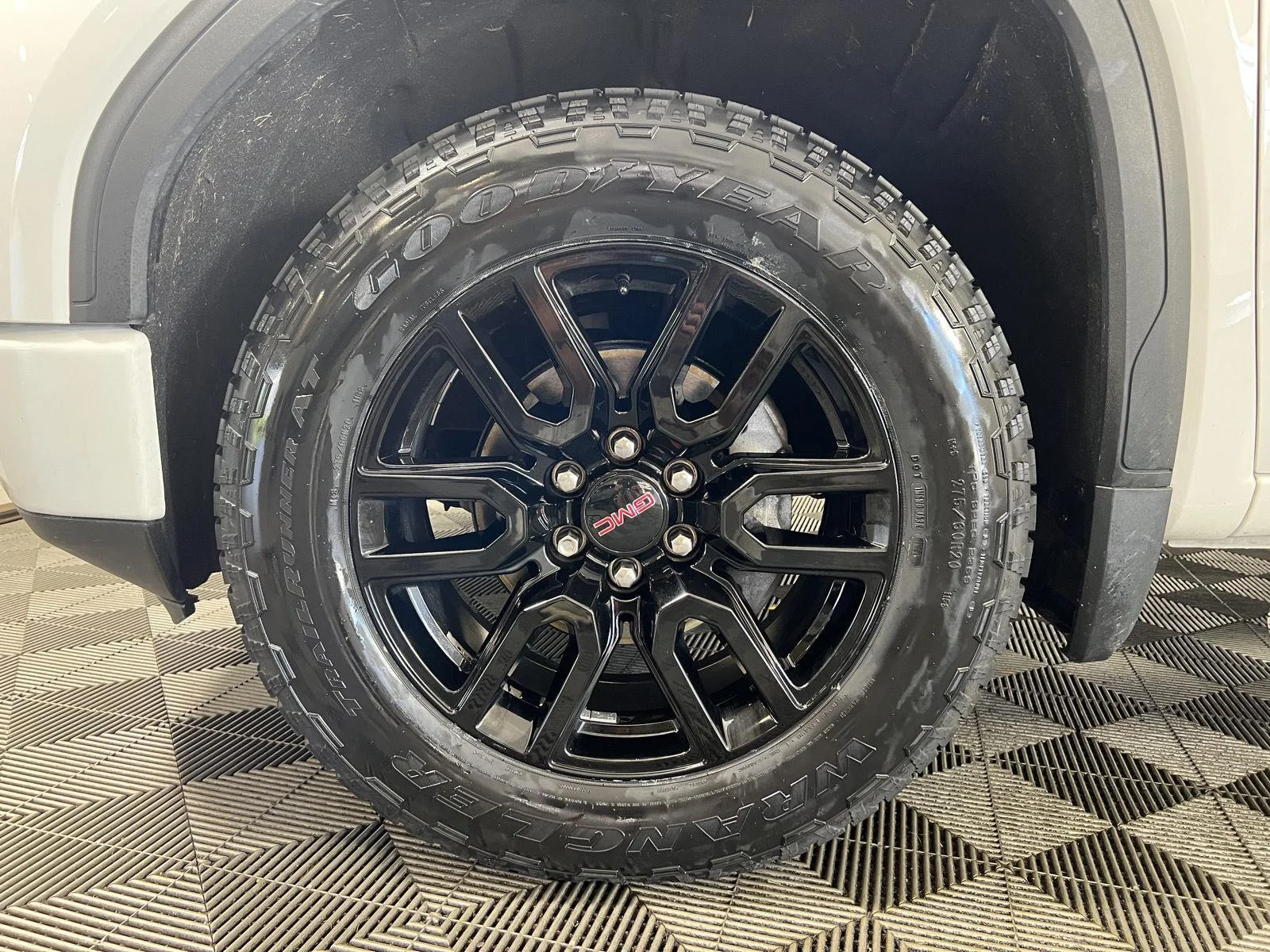 Used 2021 Summit White GMC Elevation image 19