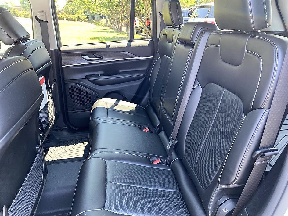Used 2023 Bright White Clearcoat Jeep Limited image 12