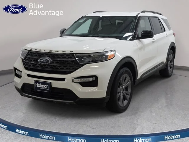 2022 Ford Explorer XLT 4WD's photo