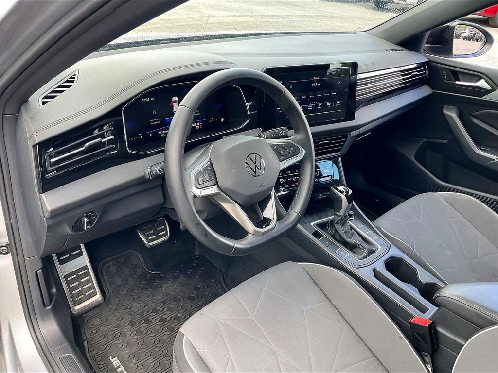 Used 2025 Pyrite Silver Metallic Volkswagen 1.5T Sport image 8