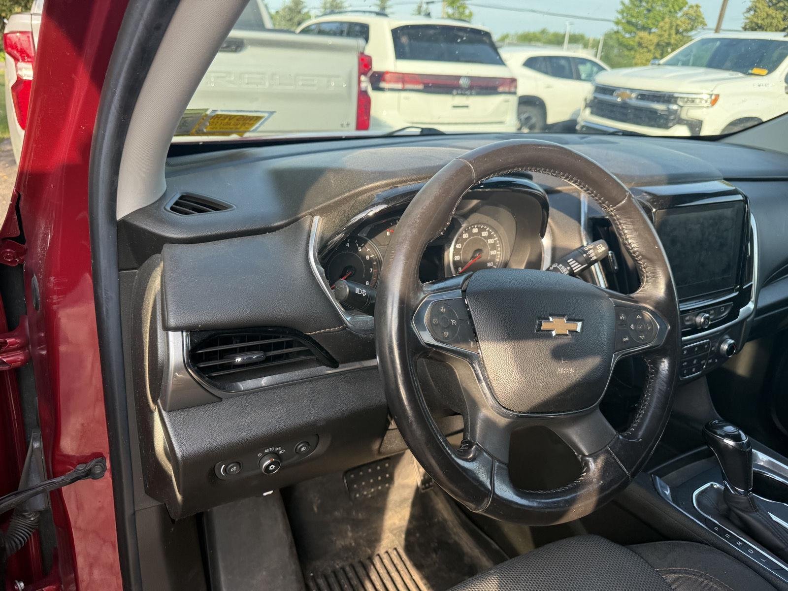 Used 2019 Cajun Red Tintcoat Chevrolet LT Cloth image 4