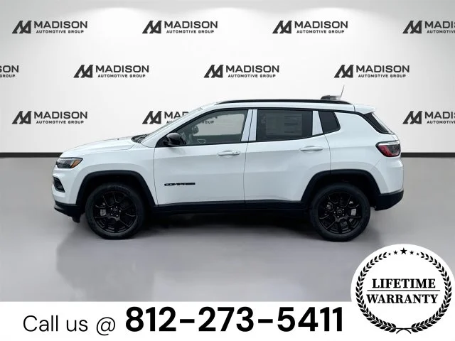 New 2026 White Jeep Latitude image 8