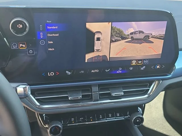 New 2026 Summit White Chevrolet LT image 26