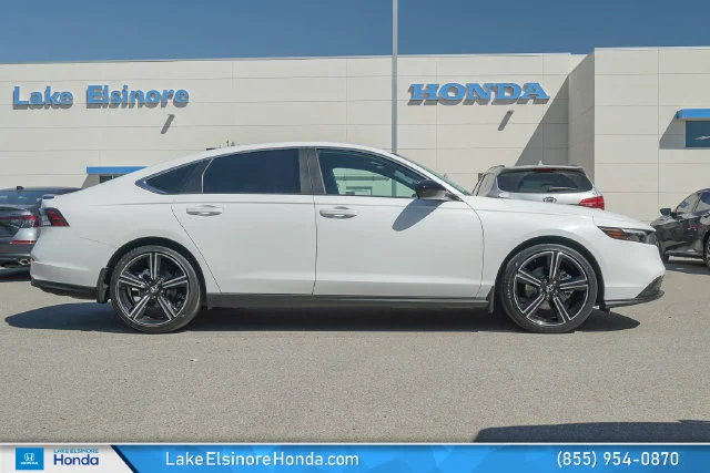 Used 2024 Platinum White Pearl Honda Sport image 6