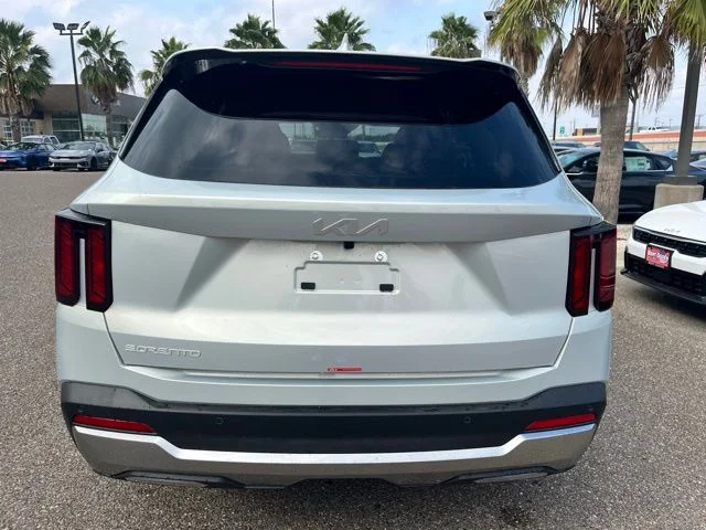 New 2026 White Kia S image 6