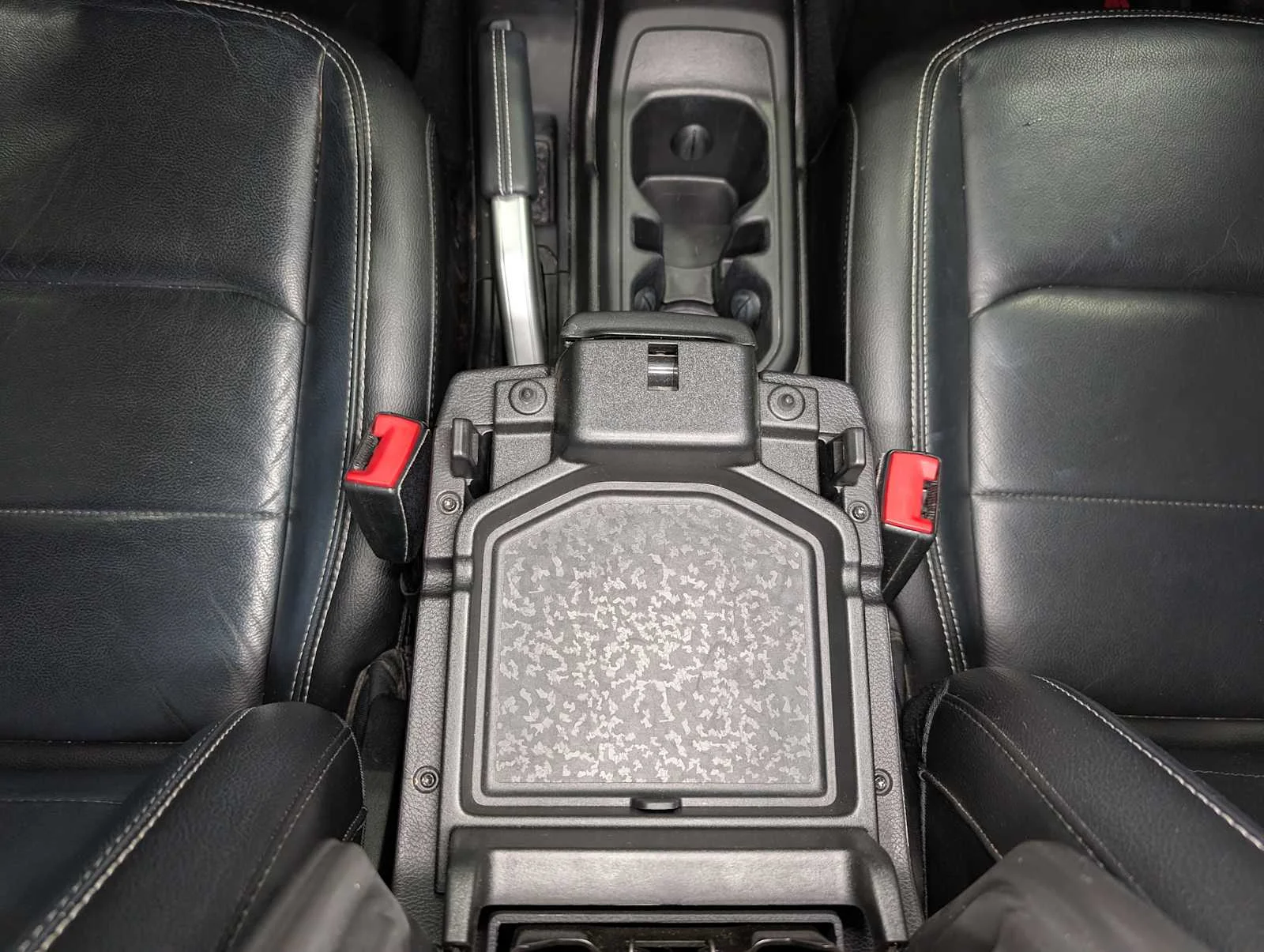 Used 2018 Black Clearcoat Jeep Sahara image 14