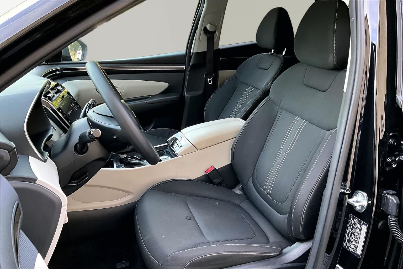 Used 2024 Black Pearl Hyundai SEL image 8