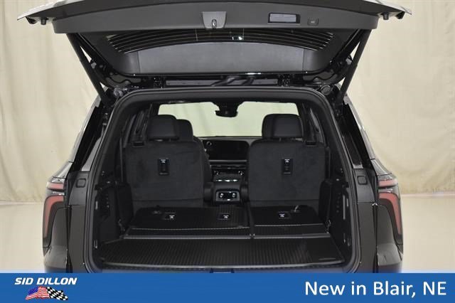 2026 Chevrolet Traverse LT - Photo 14