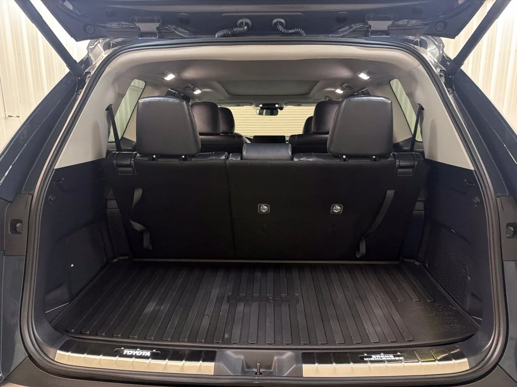 Used 2026 Cloud Toyota Limited image 26