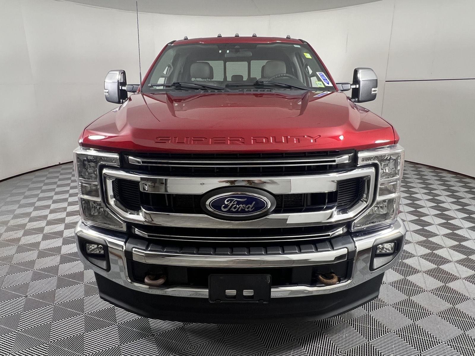 Used 2022 Rapid Red Metallic Tinted Clearcoat Ford XLT image 5