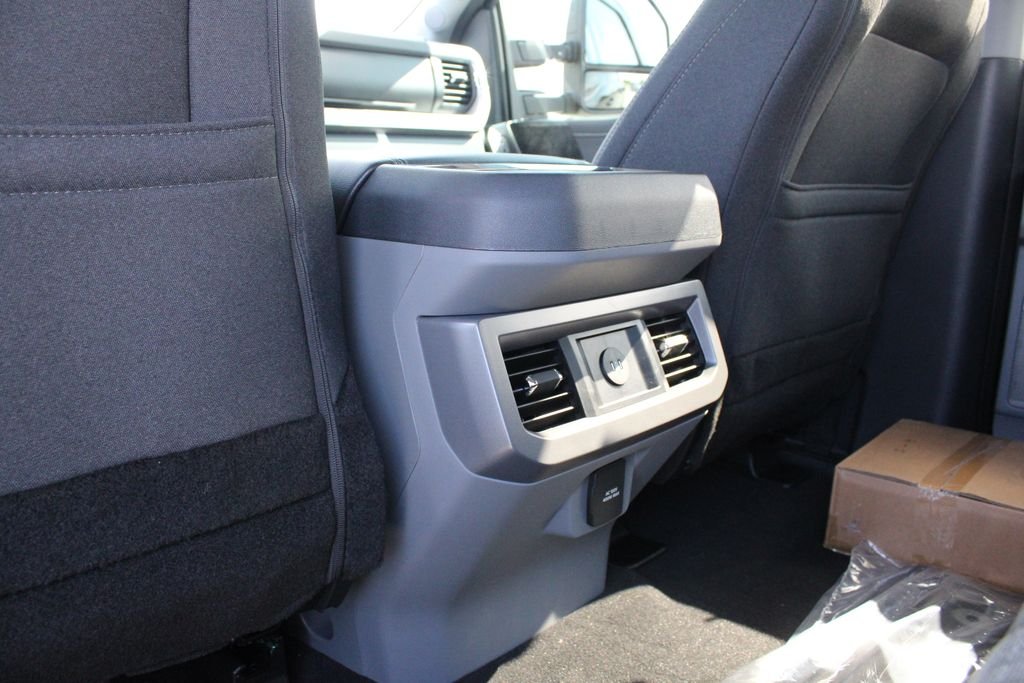 New 2026 Agate Black Metallic Ford XLT image 23