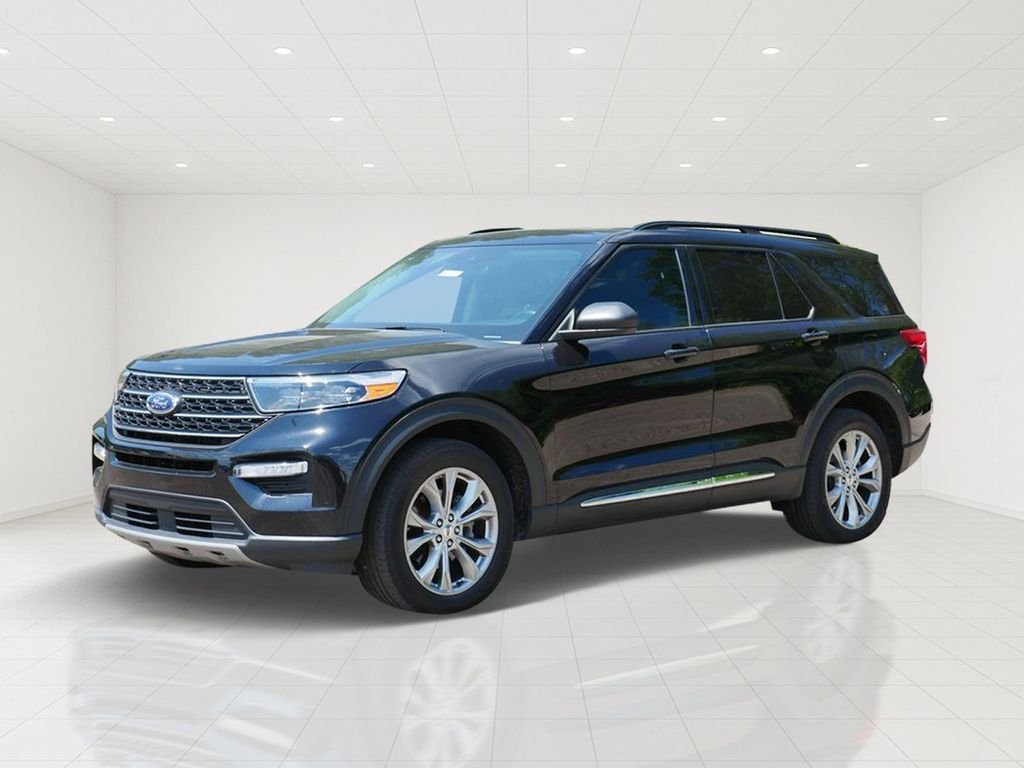 Used 2023 Black Ford XLT image 6