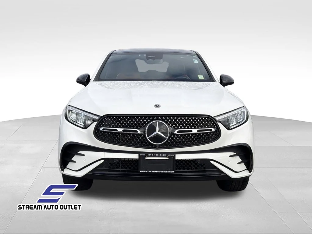 Used 2024 White Mercedes-Benz GLC 300 Coupe image 2
