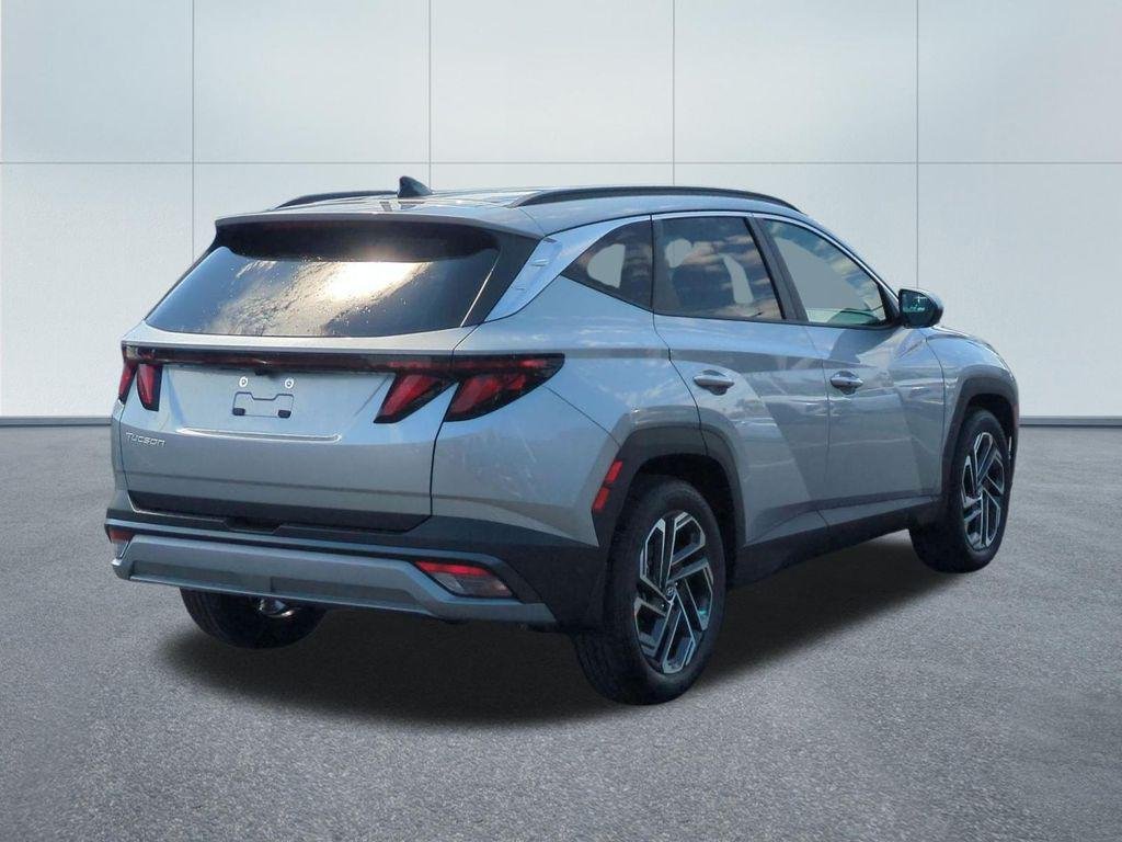 New 2026 Silver Hyundai SEL Plus FWD image 6