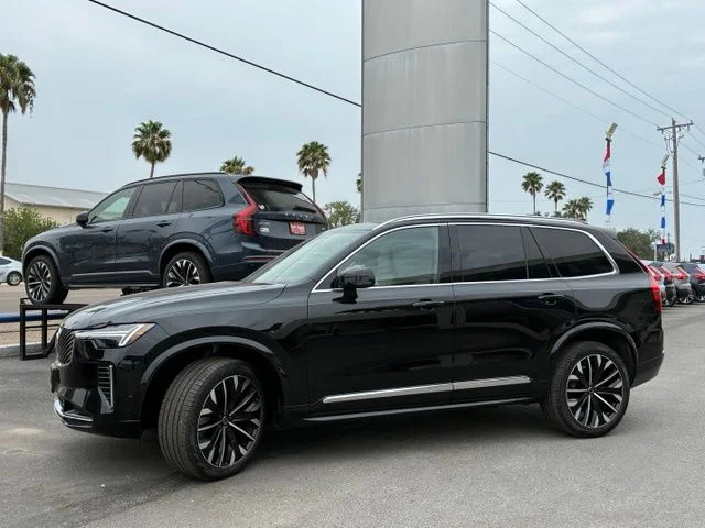 New 2026 Onyx Black Volvo Ultra image 3
