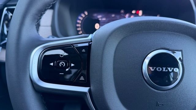 2026 Volvo XC90 Plus - Photo 21
