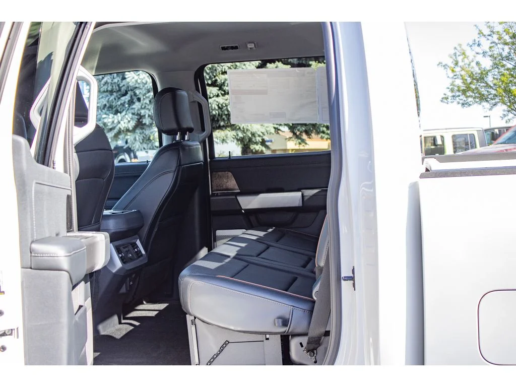 New 2026 Star White Metallic Tri-Coat Ford LARIAT image 19