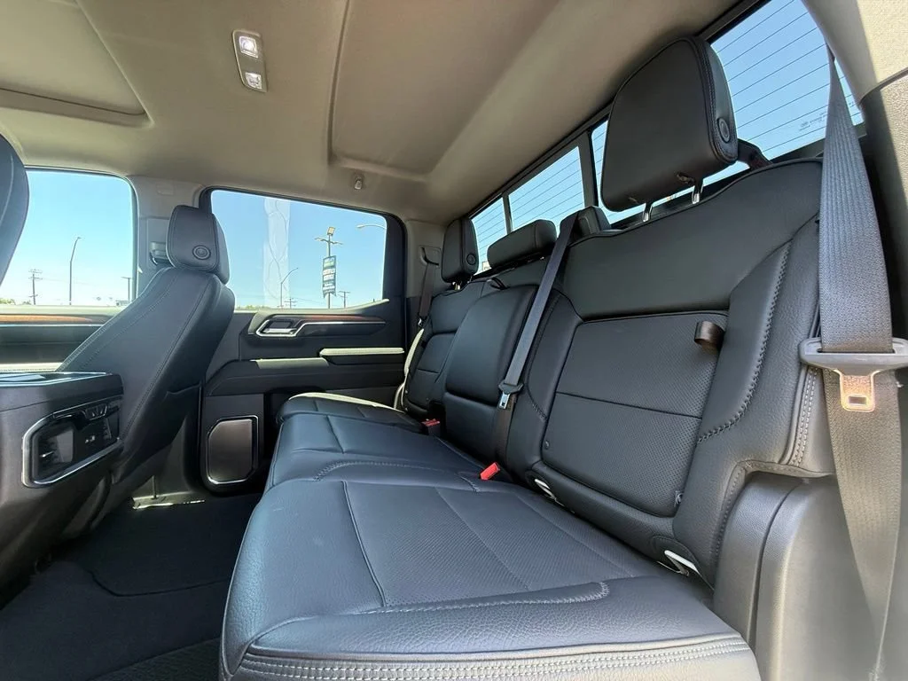 Used 2024 White Frost Tricoat GMC Denali image 35