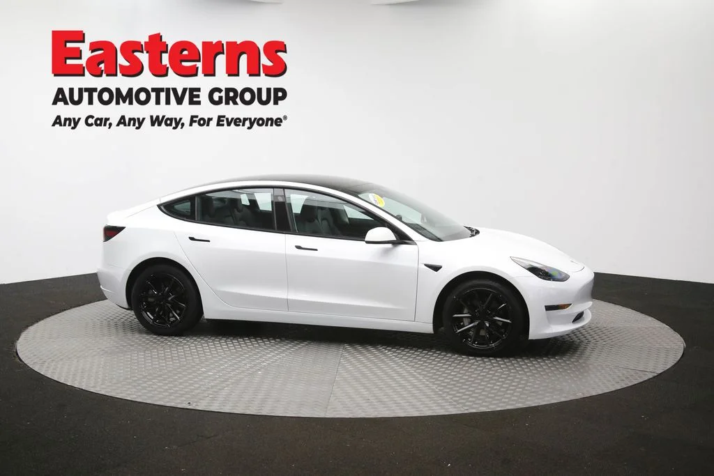Used 2023 White Tesla Base image 41