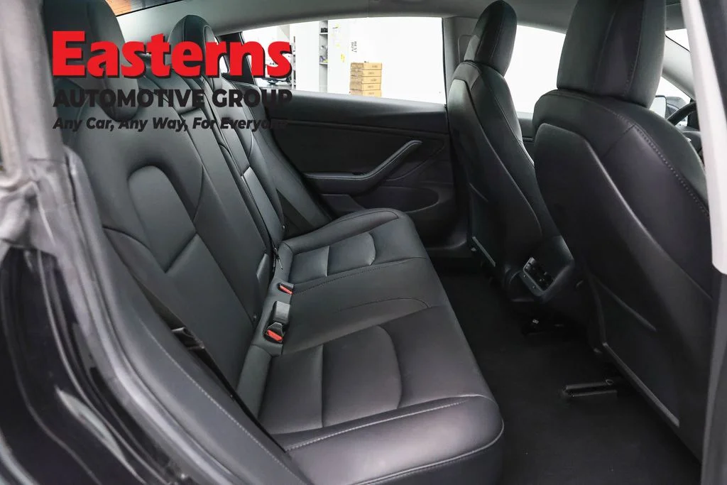 Used 2018 Black Tesla Long Range image 17