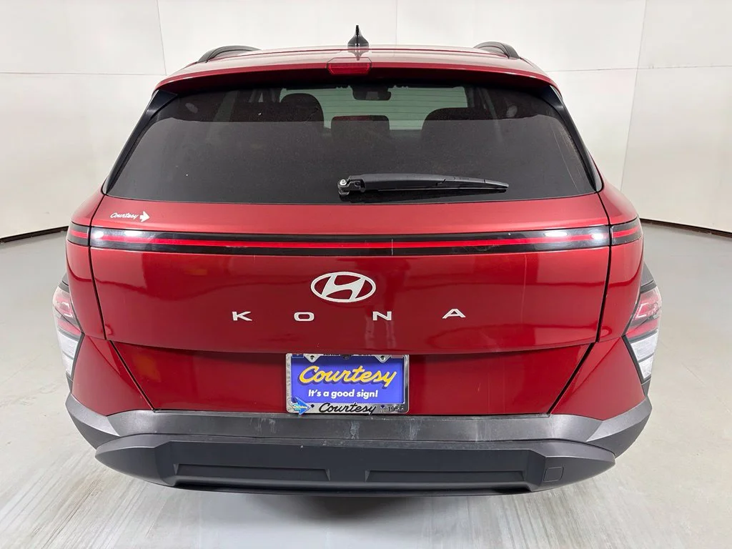 Used 2025 Red Hyundai SEL image 7