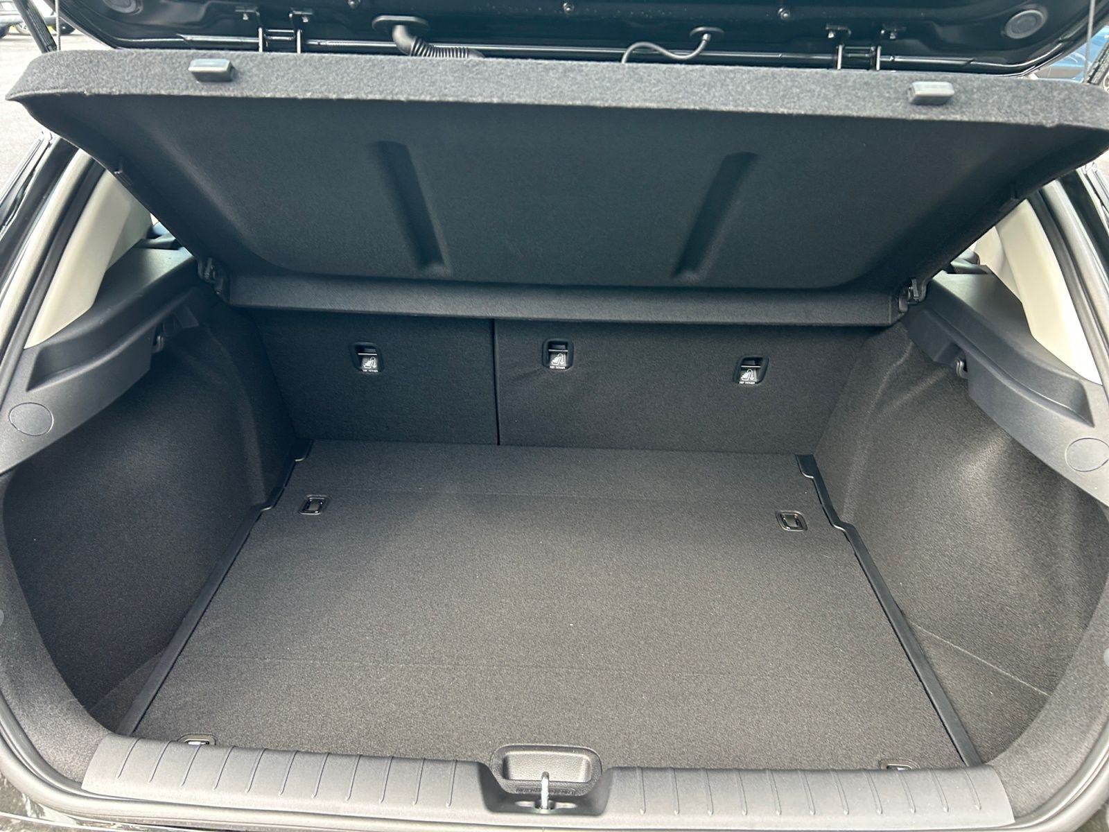 New 2026 Aurora Black Pearl Kia EX image 29