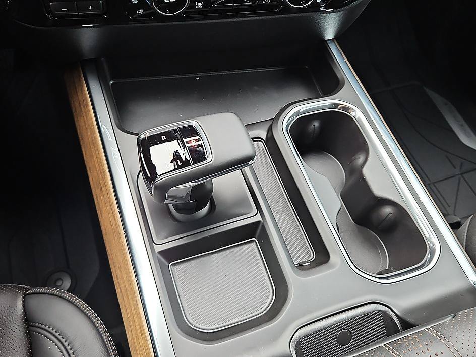 2026 Chevrolet Silverado 1500 High Country - Photo 20