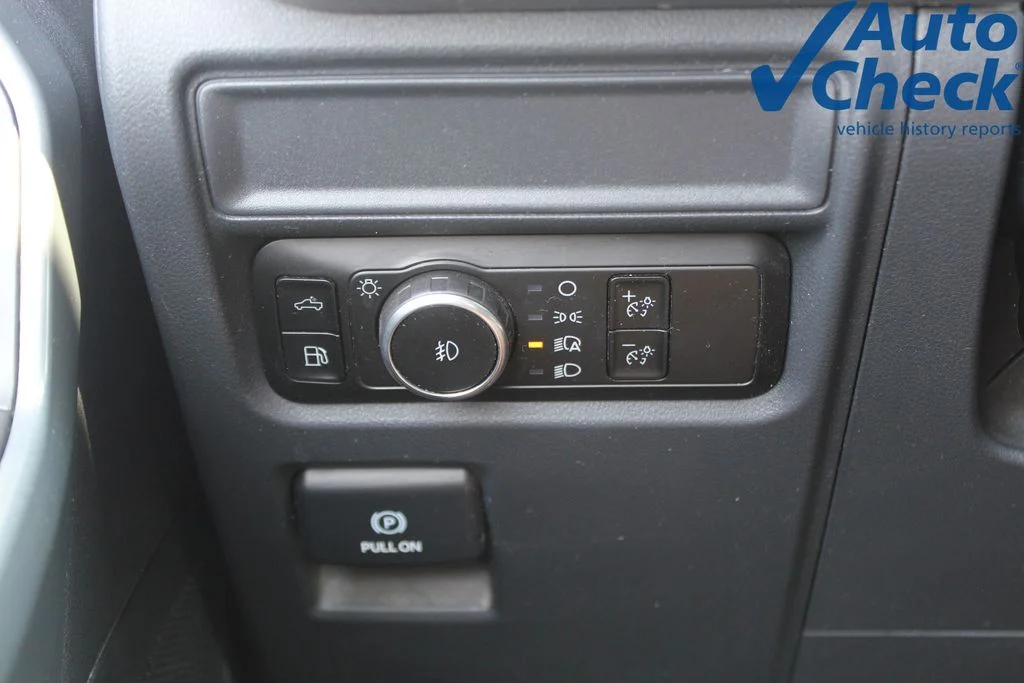 Used 2024 Oxford White Ford XLT image 20