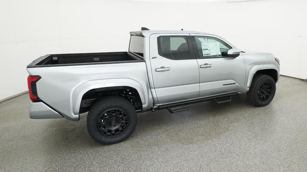 2026 Toyota Tacoma SR5 - Photo 6
