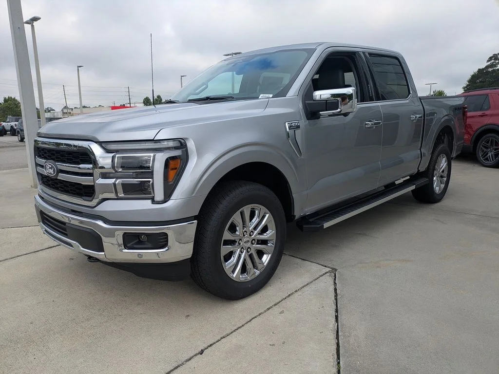New 2026 Iconic Silver Metallic Ford Lariat image 7