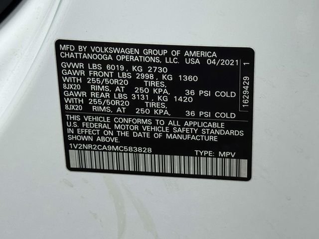 Used 2021 White Volkswagen 3.6L V6 SE w/Technology R-Line image 30