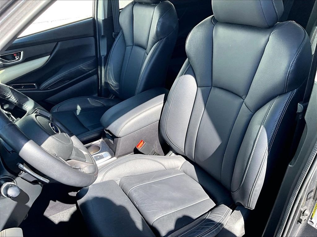 Used 2022 Magnetite Gray Metallic Subaru Limited image 10