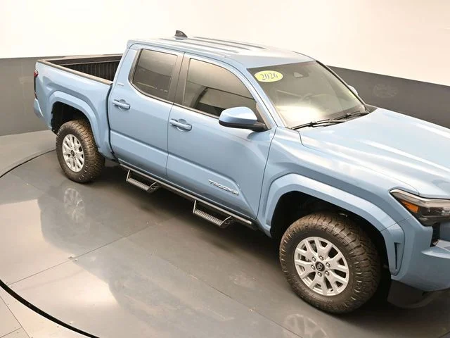 Used 2026 Blue Toyota SR5 image 51