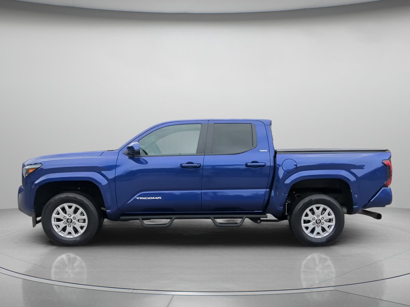 Used 2025 Blue Crush Metallic Toyota SR5 Crew Cab Pickup image 16