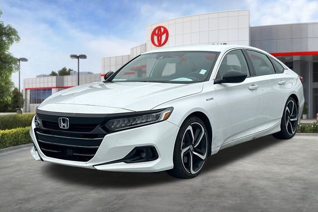 Used 2022 White Honda Sport image 2