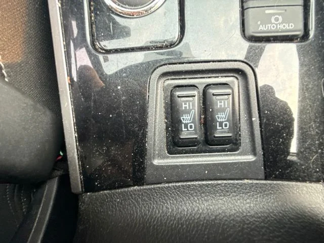 Used 2018 Rally Red Metallic Mitsubishi LE image 16