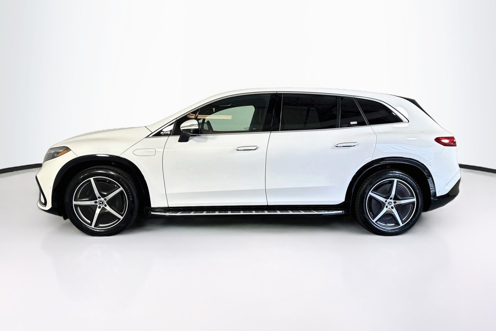 Certified Used 2023 Polar White Mercedes-Benz EQS 580 image 8