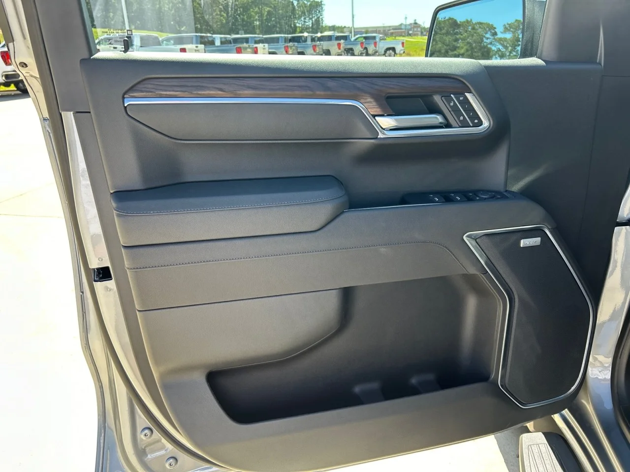 New 2026 Sterling Metallic GMC SLT image 10