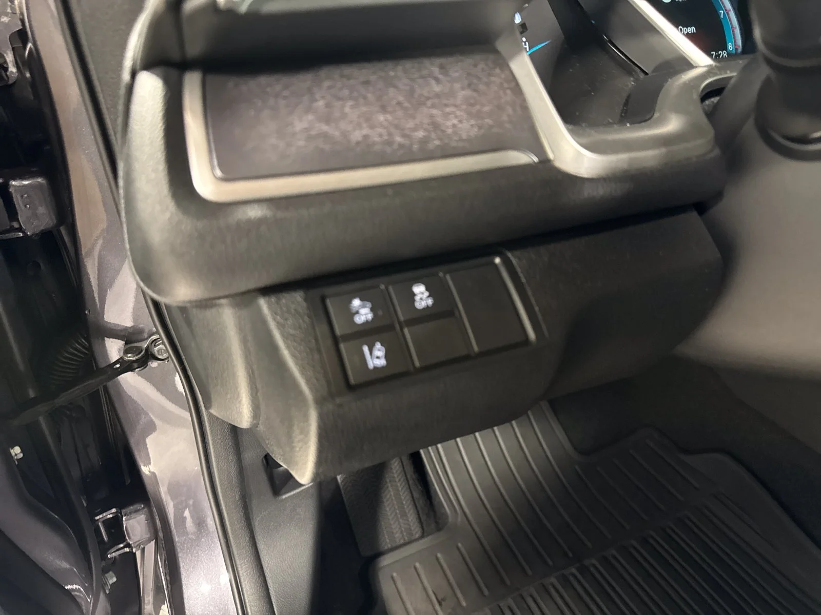 Used 2016  Honda Touring image 14