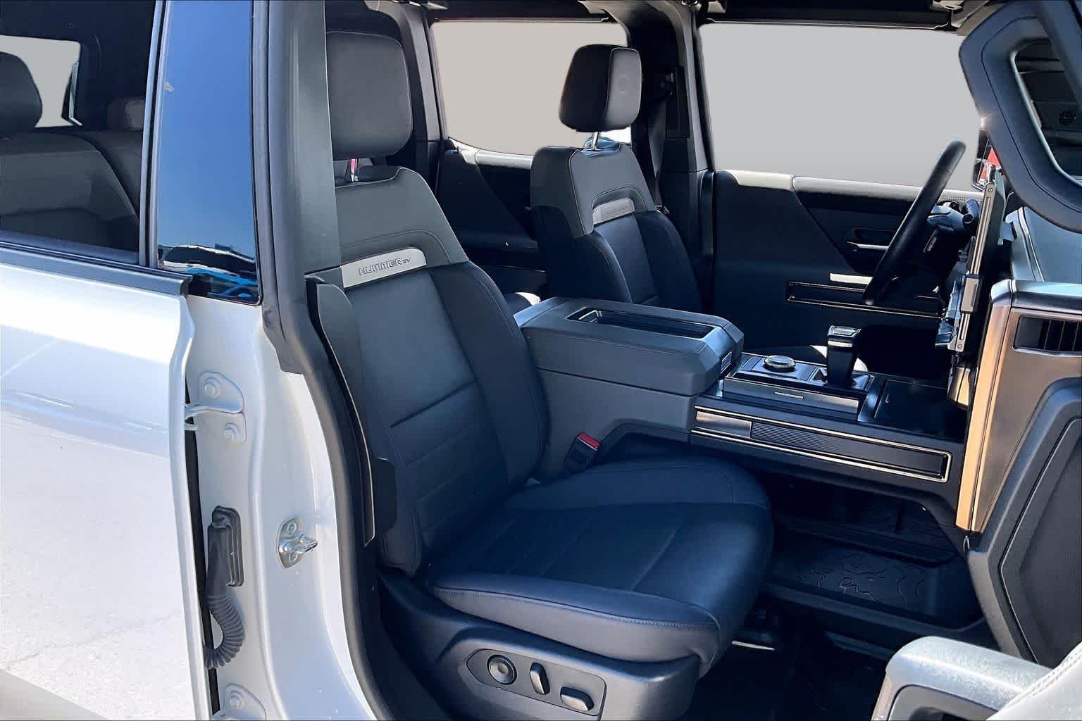 Used 2025 White GMC 3X image 8
