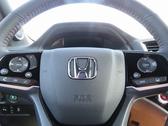 Used 2022  Honda Black Edition image 22