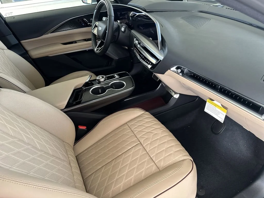 2026 Cadillac LYRIQ Signature Sport - Photo 34