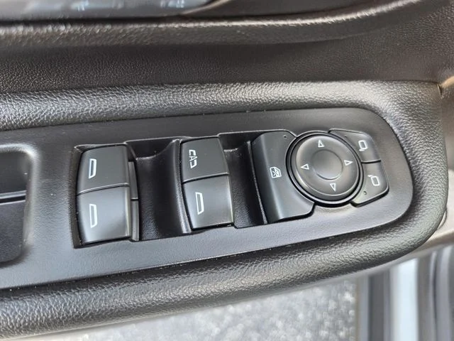 Used 2024 Sterling GMC SLE image 25
