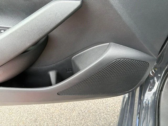 Used 2025  Toyota LE image 25