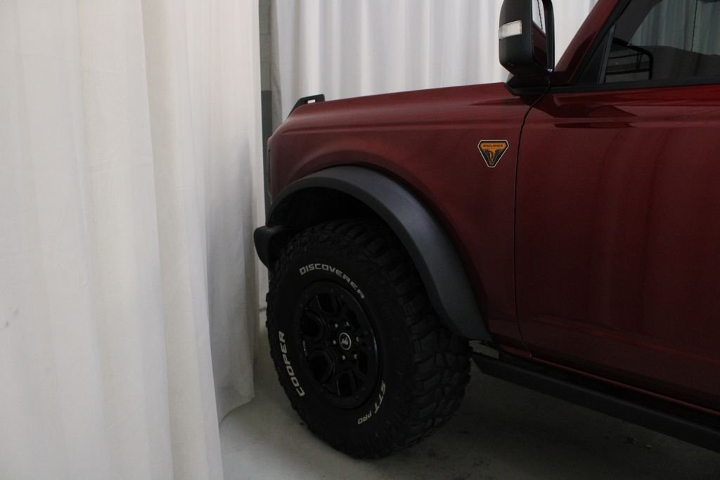 Used 2025 Ruby Red Metallic Ford Badlands image 27