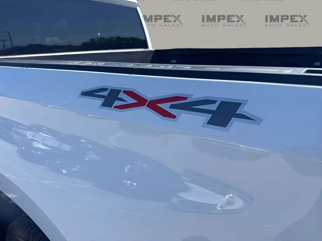 Used 2026 White Chevrolet LT image 35