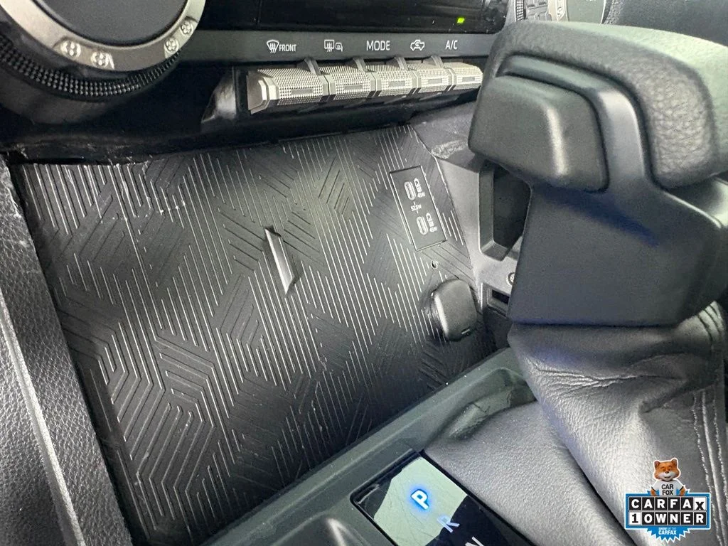 Used 2025  Toyota SR5 image 23