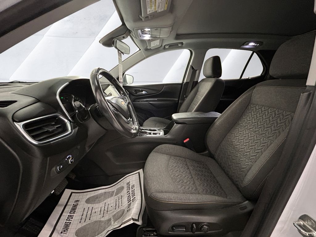 Used 2022 White Chevrolet LT image 7