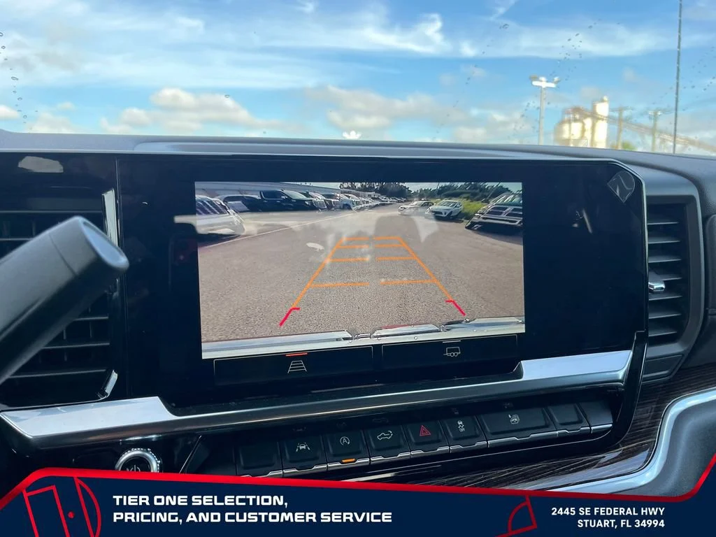 New 2026 Summit White GMC Elevation image 31